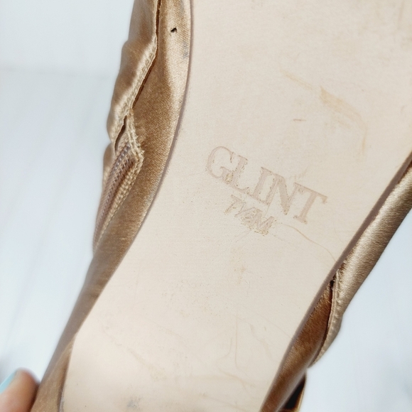 Glint Gold Bow Heeled Ankle Bootie C546 - Picture 11 of 11